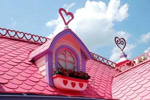 华拉贝阵获胜，英超前四席位紧噬